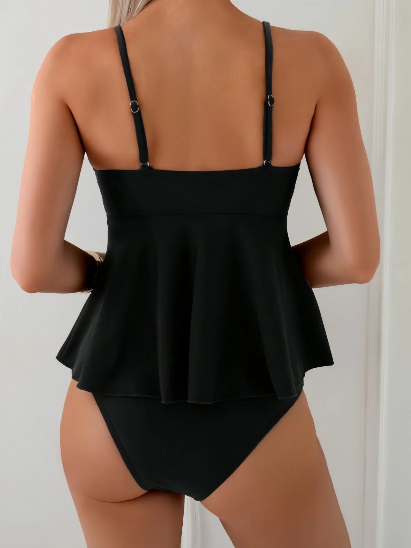 Fashion Beach Style Strap V Neck One Piece Water Outfit Solid Color Back Coverage Swimsuit for Coastal Trip Women Swimwear