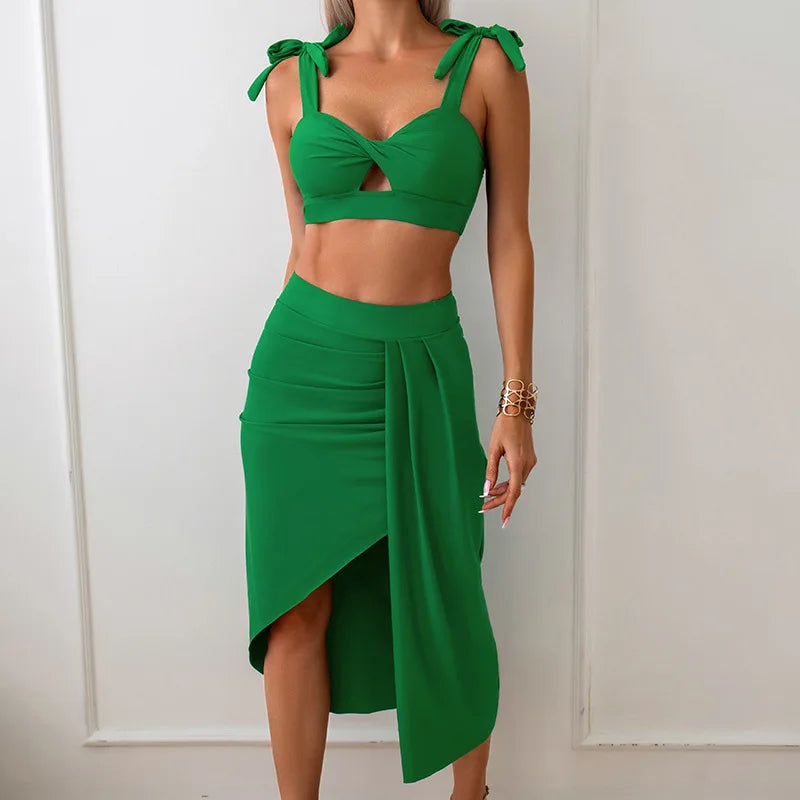 Women's Sexy Round Neck Solid Color Swimming Set High Waist Bikini with Skirt and Underpants 3-Piece Set for Seabeach