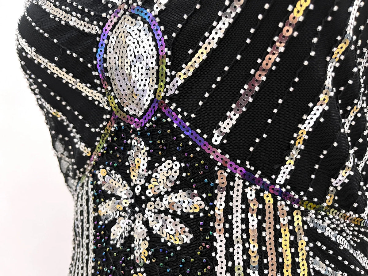 Women 1920s Flapper Dress Vintage Gatsby Beaded Sequin Fringe Midi Dress Sleeveless V Neck Roaring 20s Party Costume