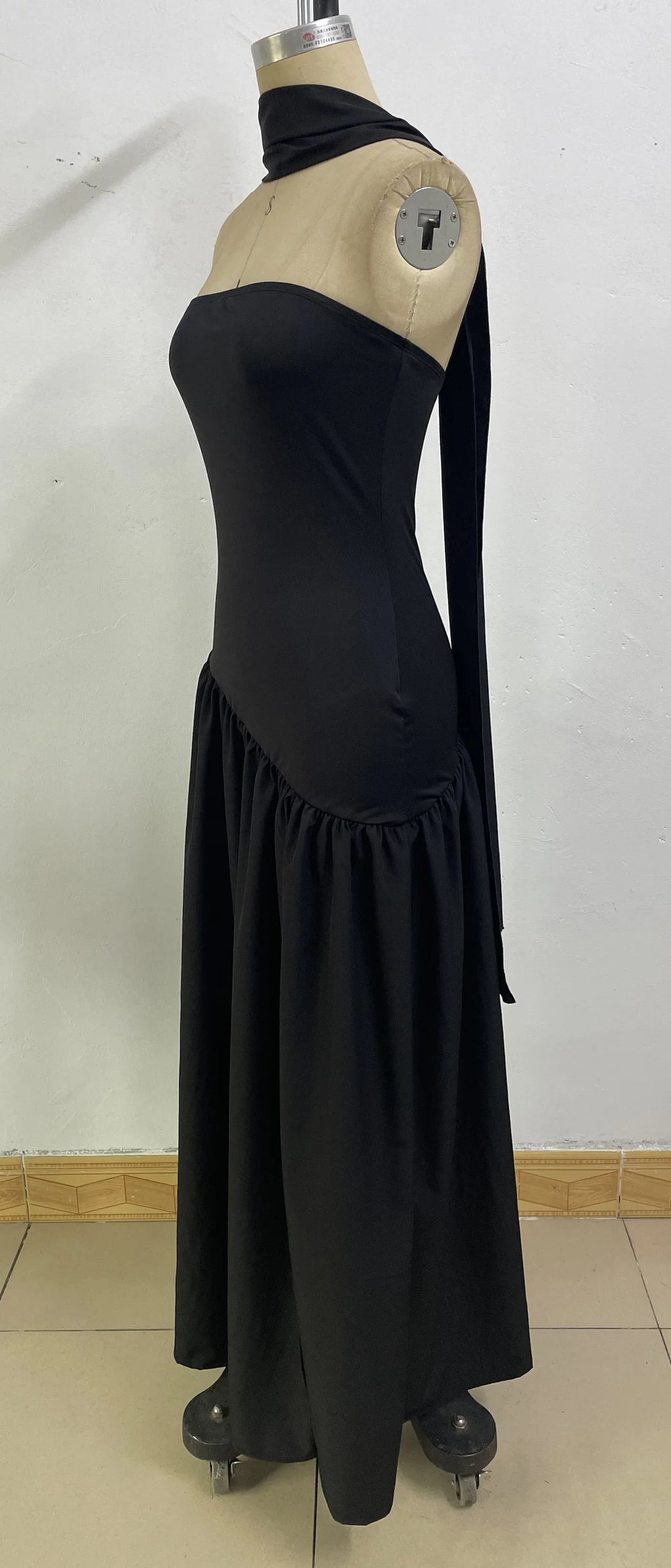 Women Strapless Asymmetrical Maxi Dress with Detachable Neck Wrap Pleated Flowy Long Evening Party Gown