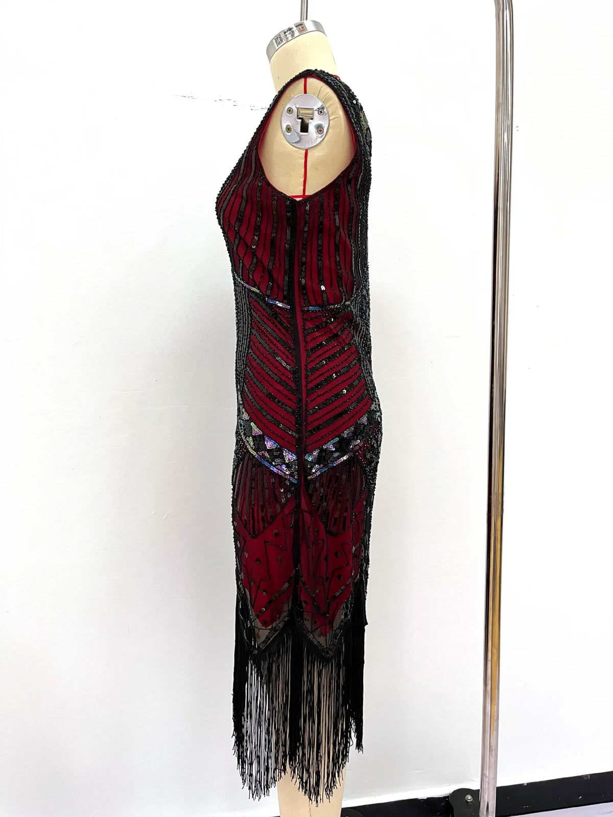 Women 1920s Flapper Dress Vintage Gatsby Beaded Sequin Fringe Midi Dress Sleeveless V Neck Roaring 20s Party Costume