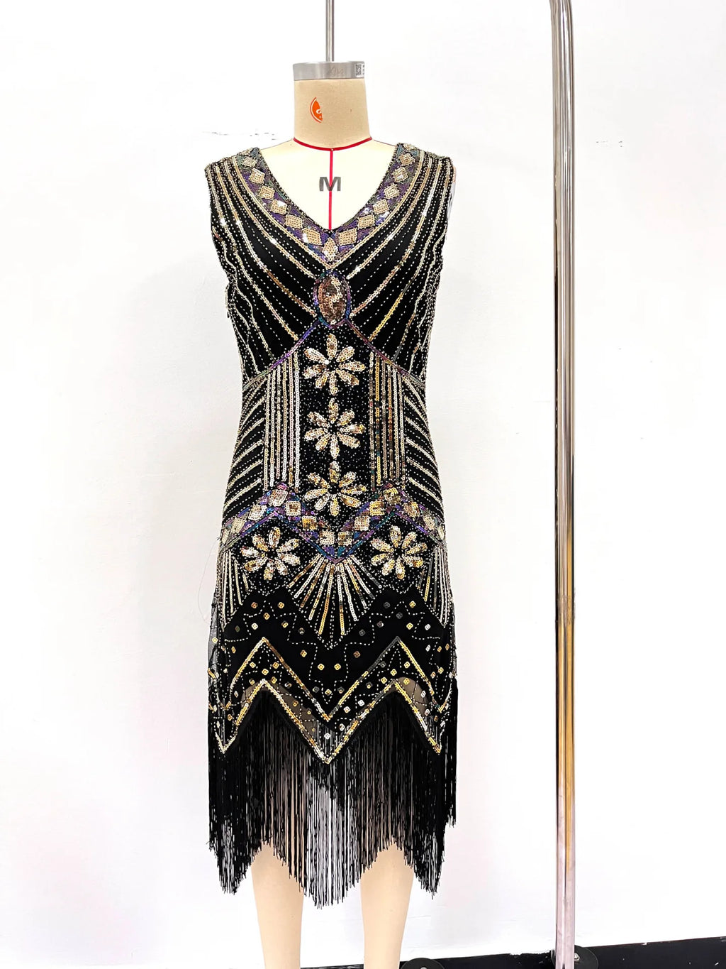 Women 1920s Flapper Dress Vintage Gatsby Beaded Sequin Fringe Midi Dress Sleeveless V Neck Roaring 20s Party Costume