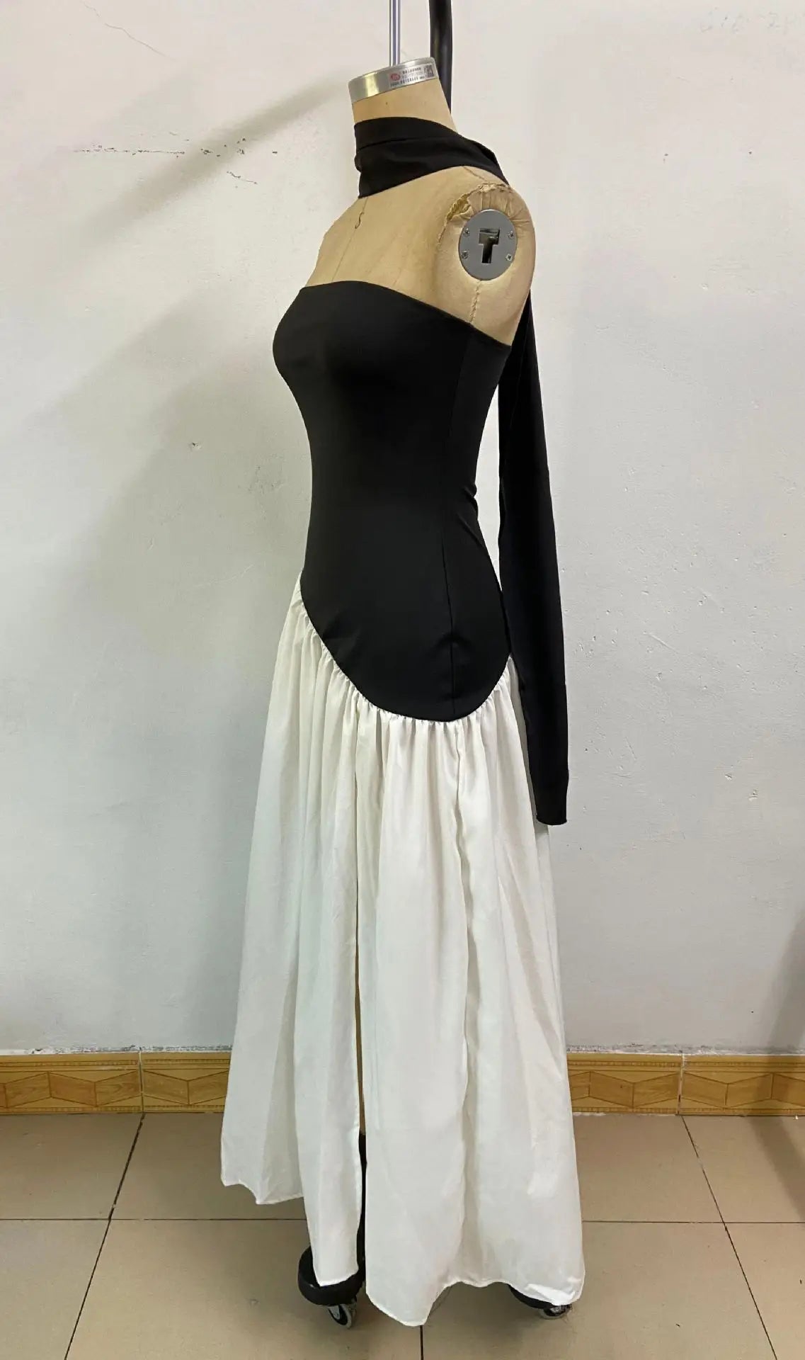 Women Strapless Asymmetrical Maxi Dress with Detachable Neck Wrap Pleated Flowy Long Evening Party Gown