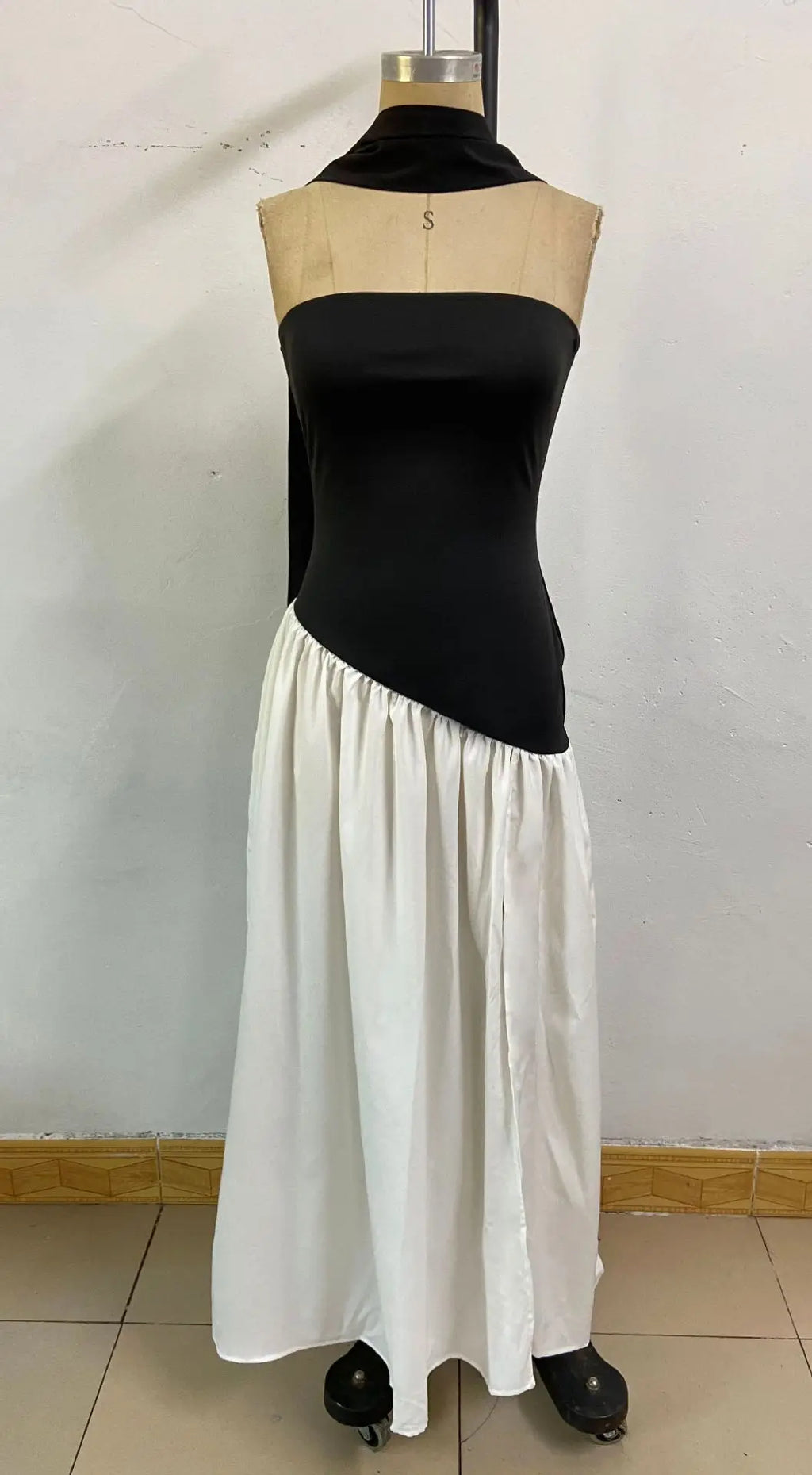 Women Strapless Asymmetrical Maxi Dress with Detachable Neck Wrap Pleated Flowy Long Evening Party Gown