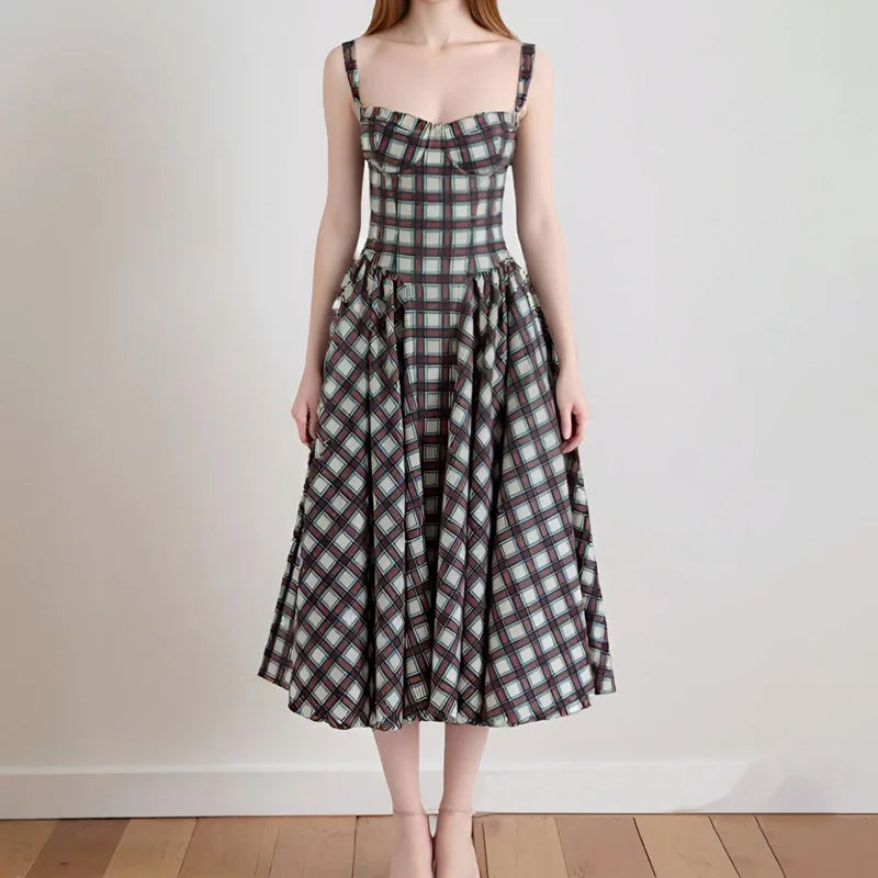 Women's French Retro Elegant V-Neck Sleeveless Slip Dress Bohemian Floral Beach Sundress Sexy Slim Fit Waist Cinched Long Dress