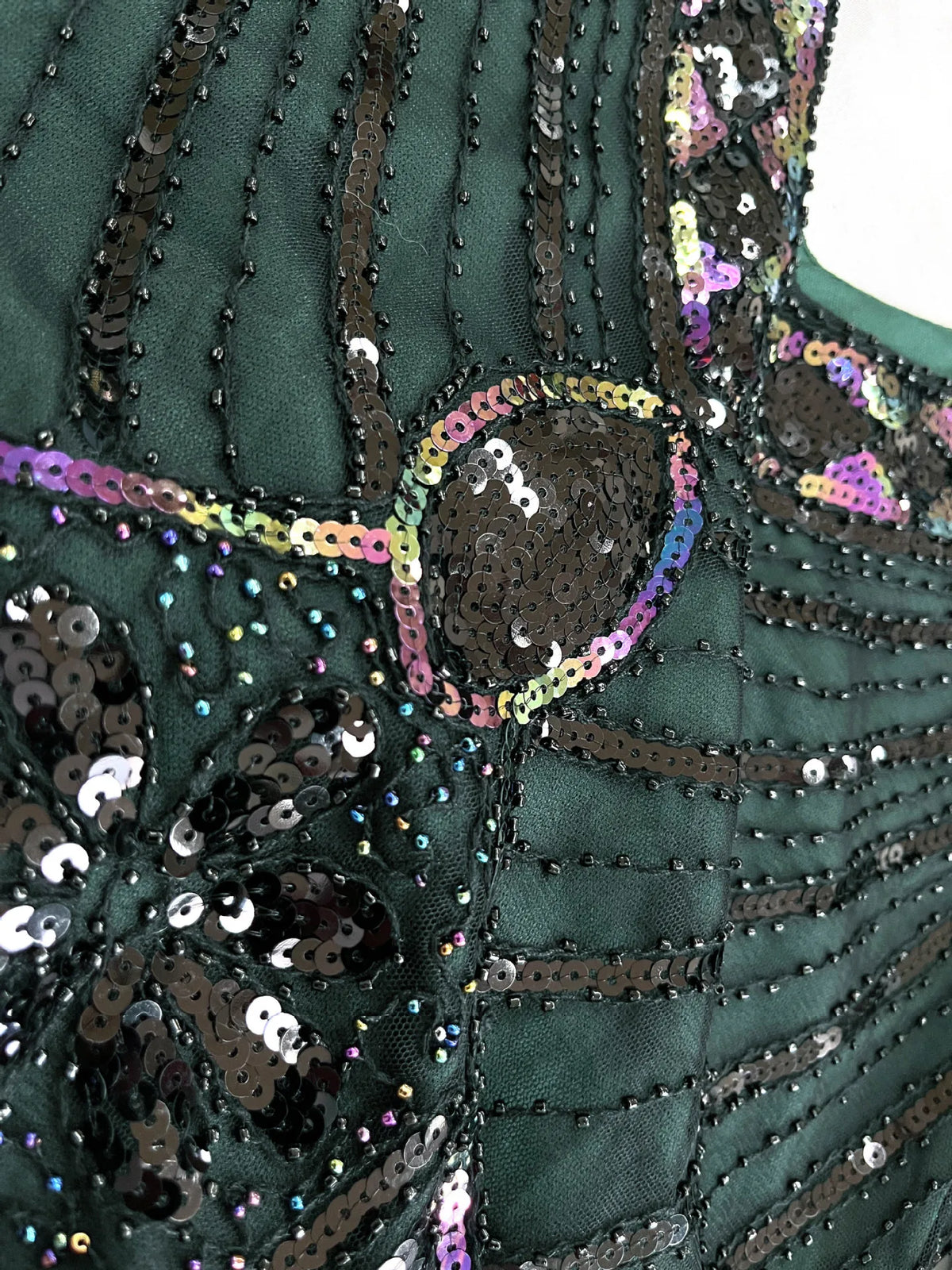 Women 1920s Flapper Dress Vintage Gatsby Beaded Sequin Fringe Midi Dress Sleeveless V Neck Roaring 20s Party Costume