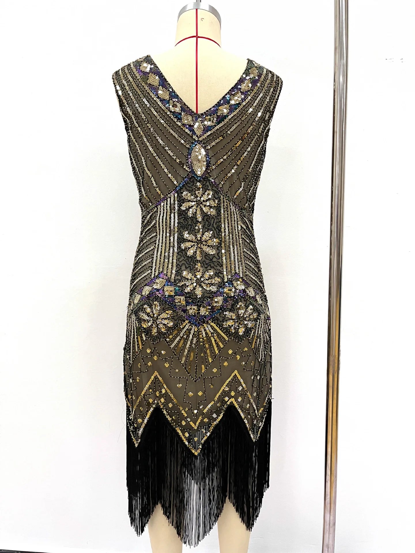 Women 1920s Flapper Dress Vintage Gatsby Beaded Sequin Fringe Midi Dress Sleeveless V Neck Roaring 20s Party Costume